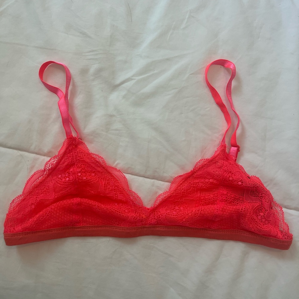Lace Bralette in Vibrant Pink